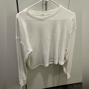Aritzia - Wilfred Free Lightweight Ribbed Sweater. Size medium